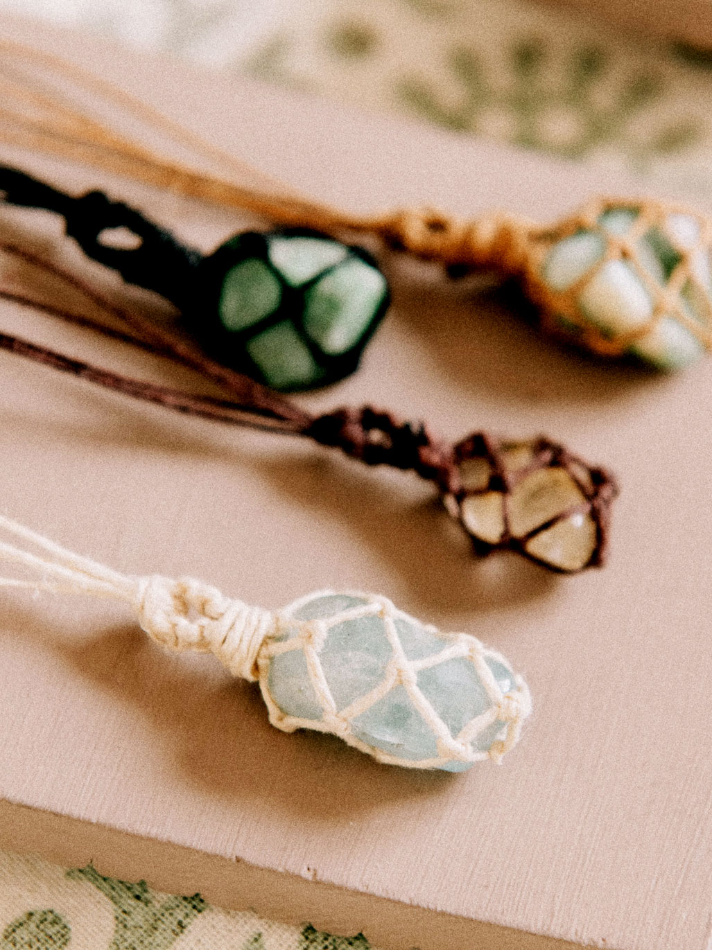 projekt-künstler-selbstgemachter-schmuck